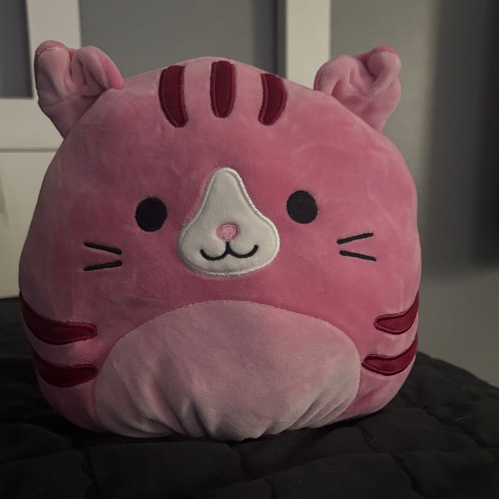 Pink cat/ white dog flip squish mallow